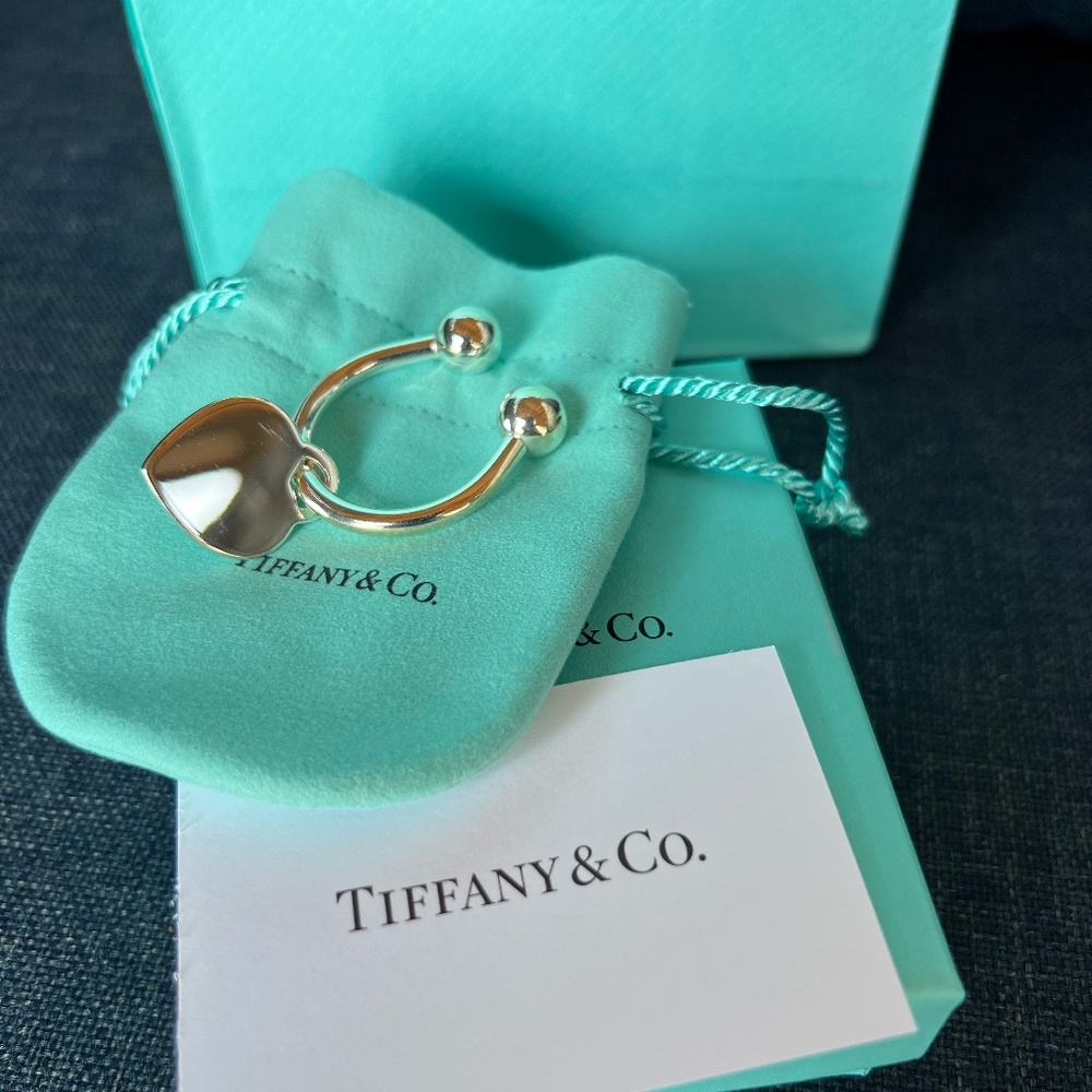 NEW Tiffany & Co Sterling Silver Heart Tag Key Ring